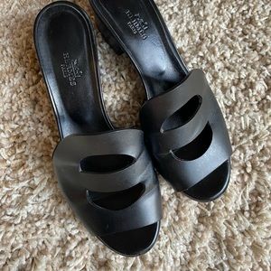 Hermès Short Heel Sandal - sz 38.5